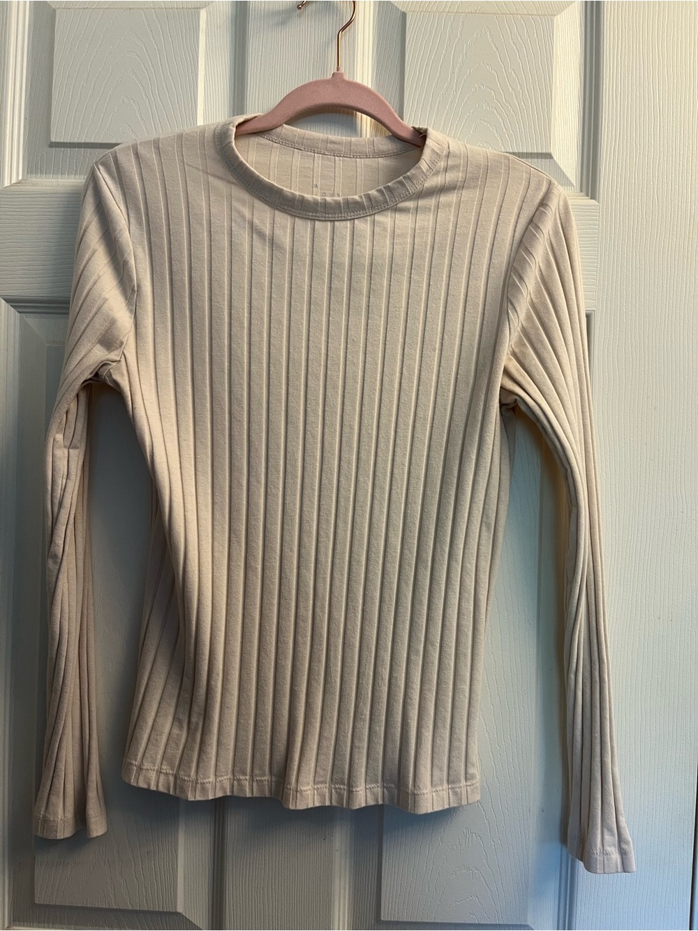 #17 a new day Cream Ribbed Long-Sleeve Crewneck Top Women’s Medium